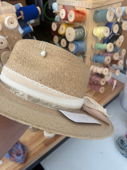 Tan Signature Sand Dollar with Pearl-Neutral