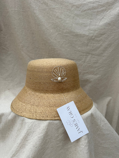 Bucket Hat with Clam and Pearl